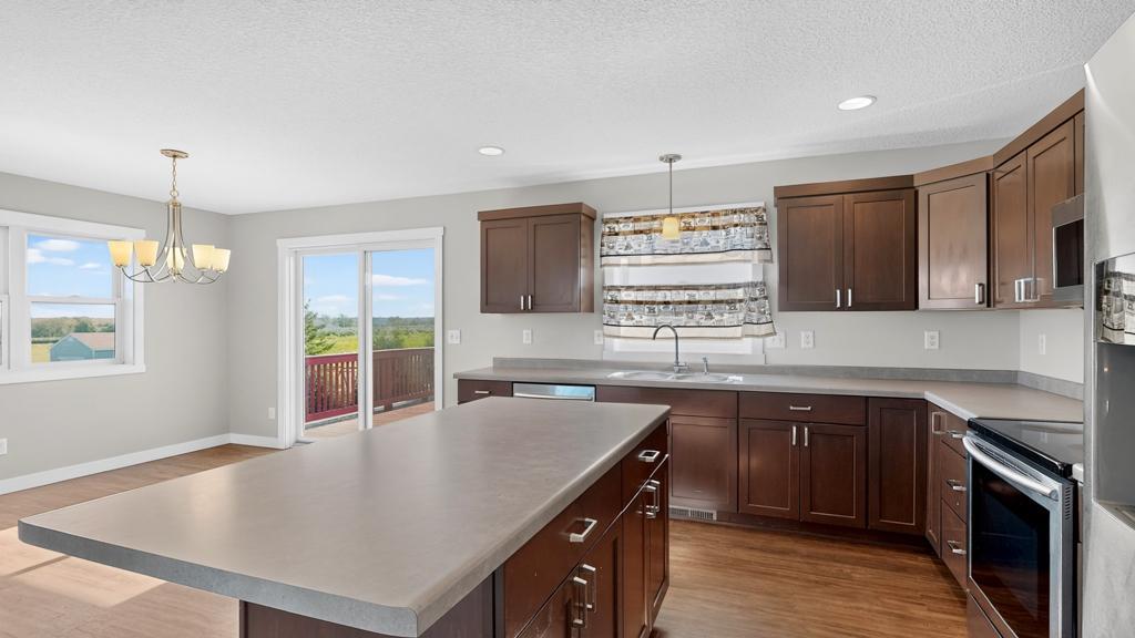 4 bed 2 bath home for sale 500 6th Ct SE Dover MN 55929