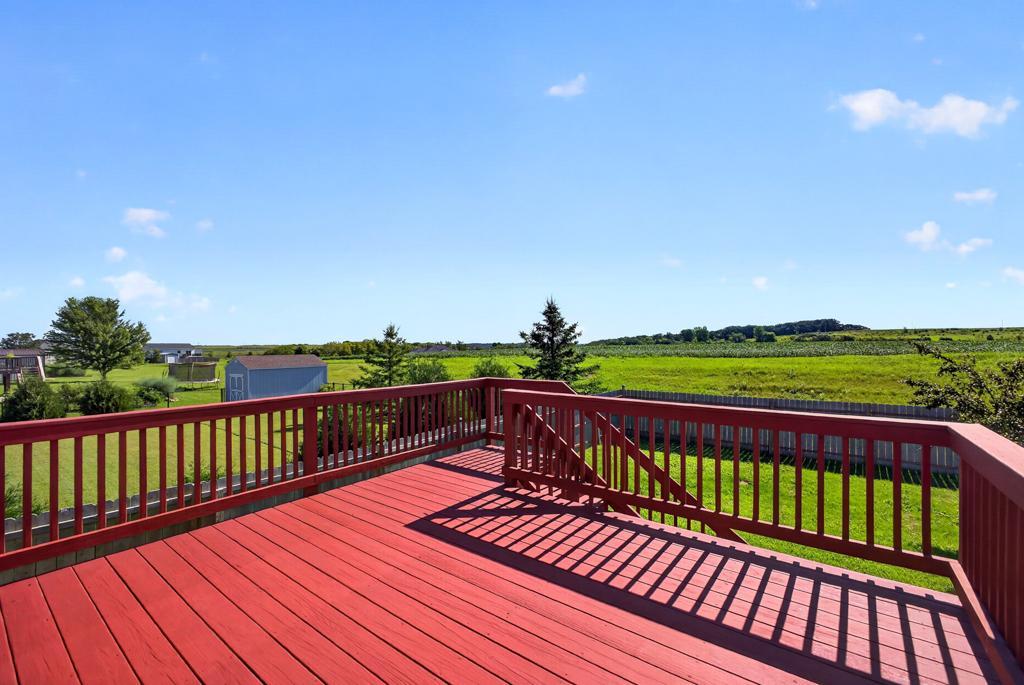 4 bed 2 bath home for sale 500 6th Ct SE Dover MN 55929