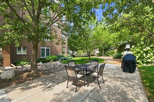 10 Plenty of space to spread out, grill or enjoy the sunrise!