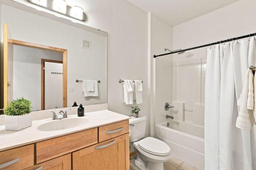 42 Full bath off the foyer