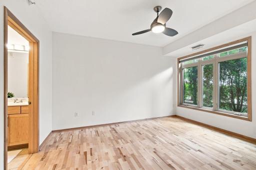 35 Primary bedroom