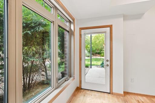 33 Access to patio and green space