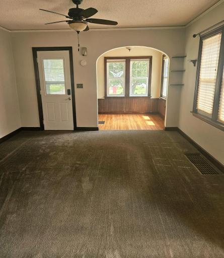LIVING ROOM V1.jpg