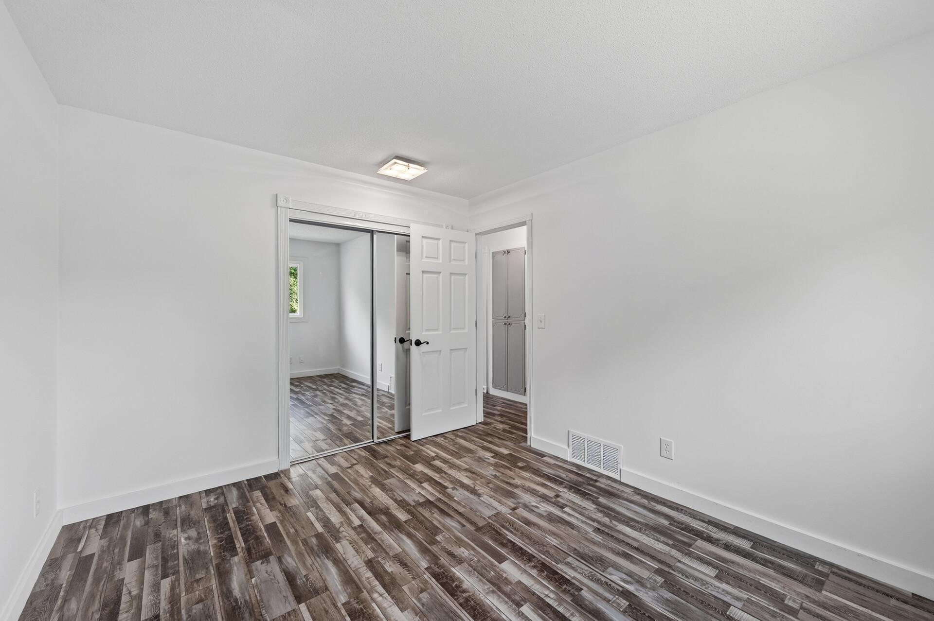 16_8041_60__Ave16_mls.jpg