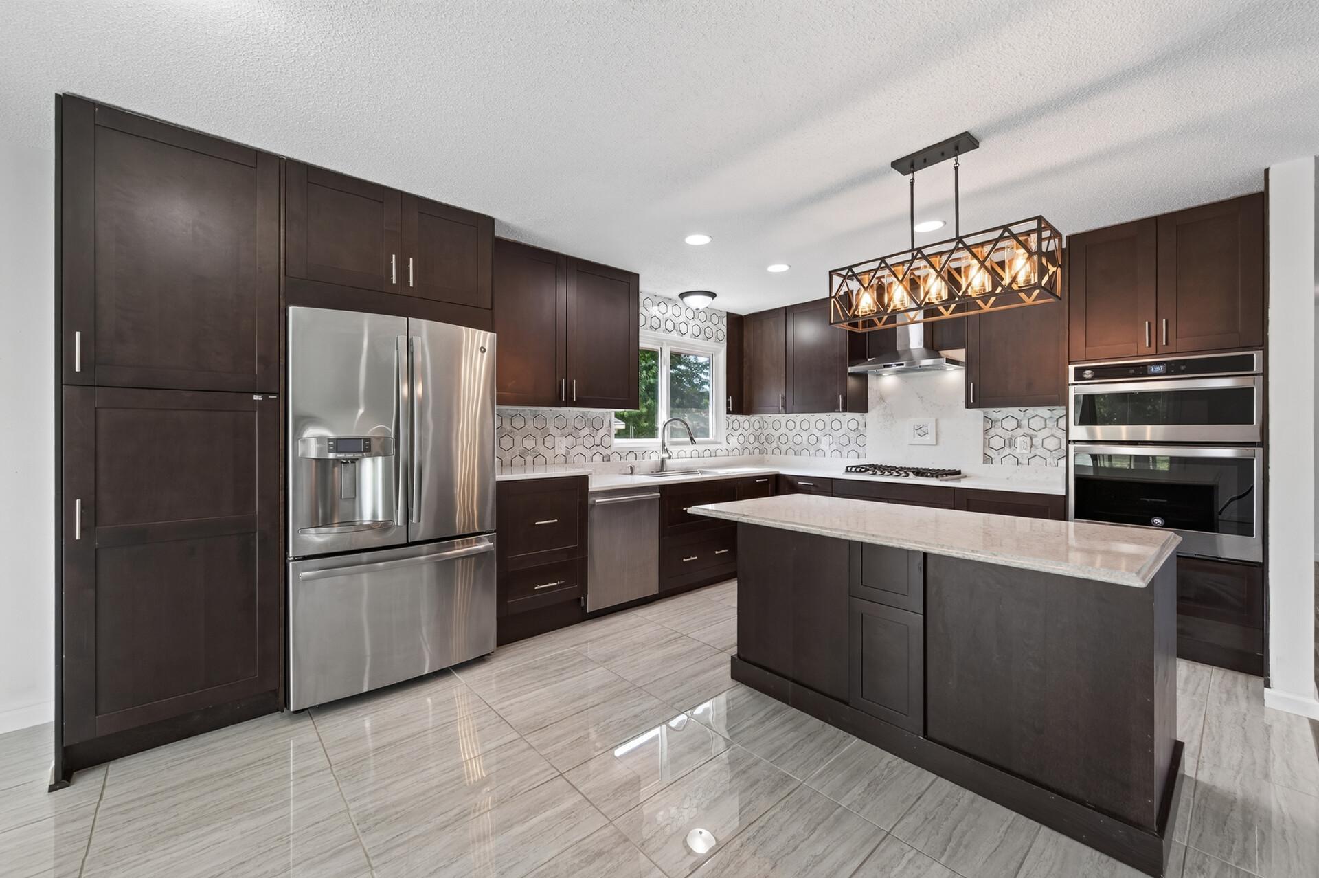 08_8041_60__Ave8_mls.jpg