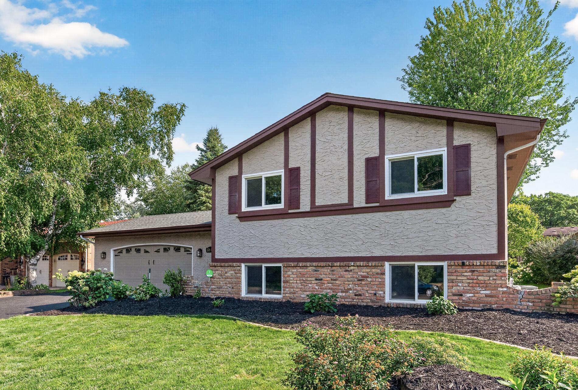 02_8041_60__Ave2_mls.jpg