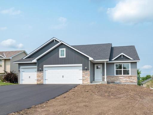 1223 Olivia Street SE, New Prague, MN 56071