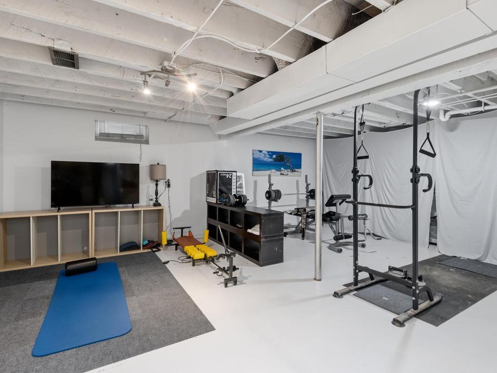 Lower level Flex Room