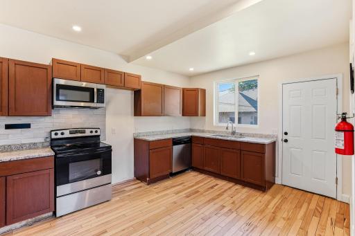 852 Ashland Avenue, Saint Paul, MN 55104