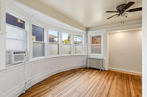 852 Ashland Avenue, Saint Paul, MN 55104