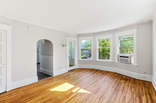 852 Ashland Avenue, Saint Paul, MN 55104
