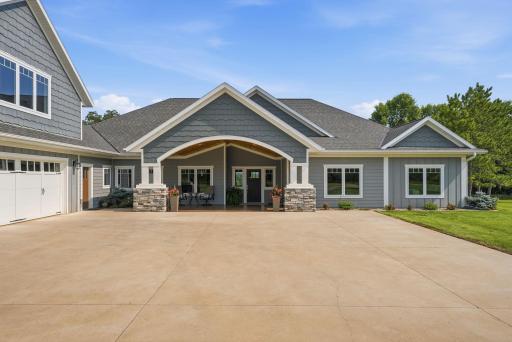 103-web-or-mls-DSC08863.jpg