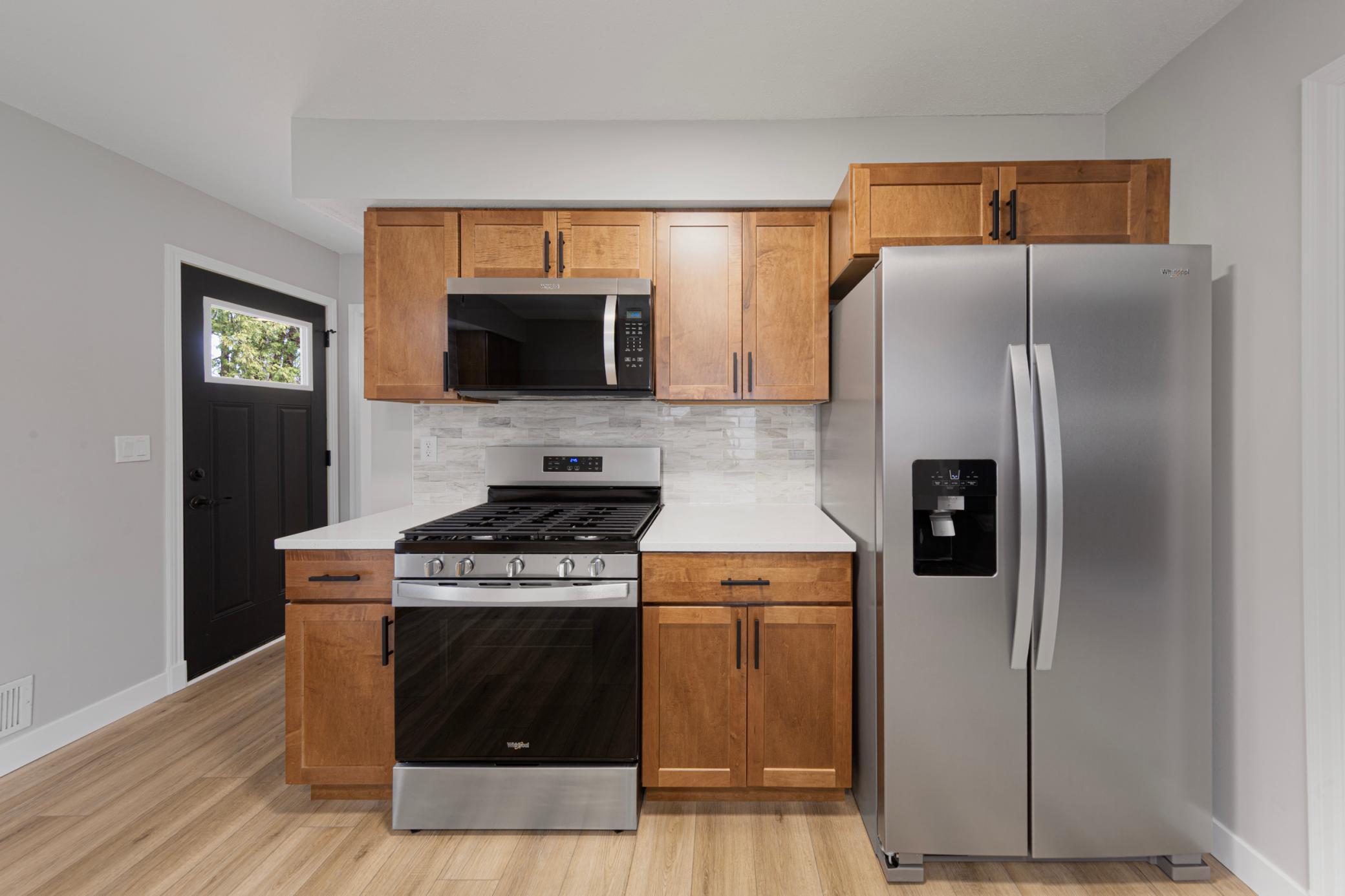 18_16 kitchen.jpg