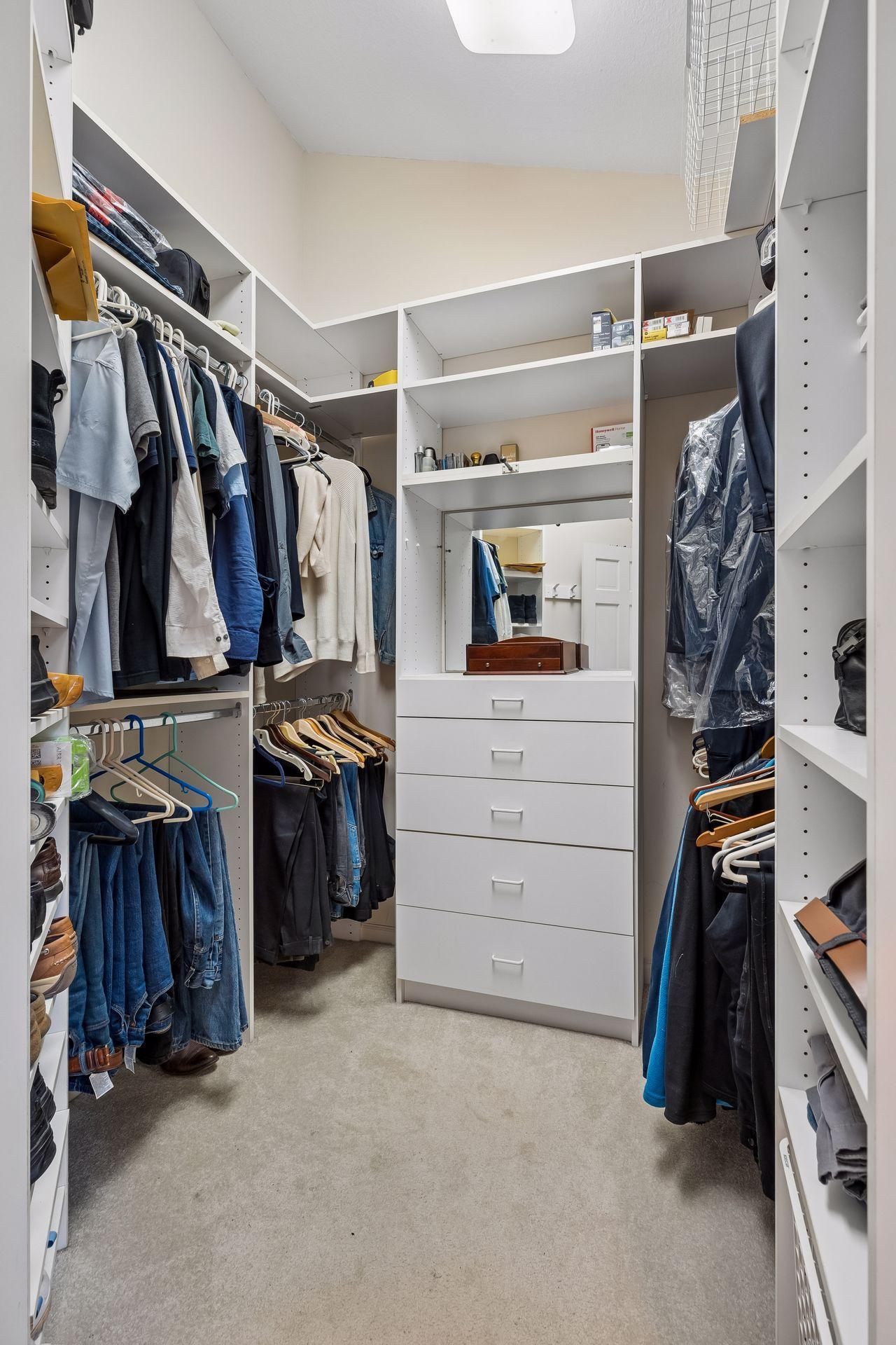 2 Separate primary suite walk-in closets