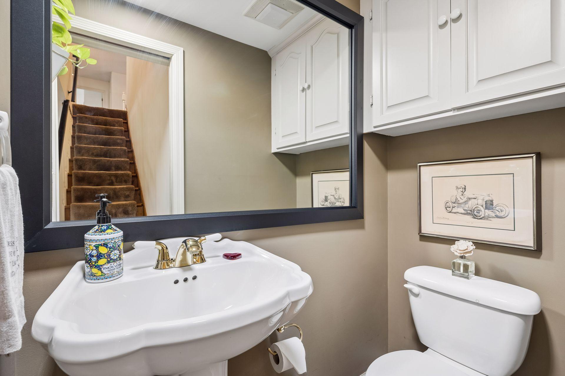 Laundry area 1/2 bath