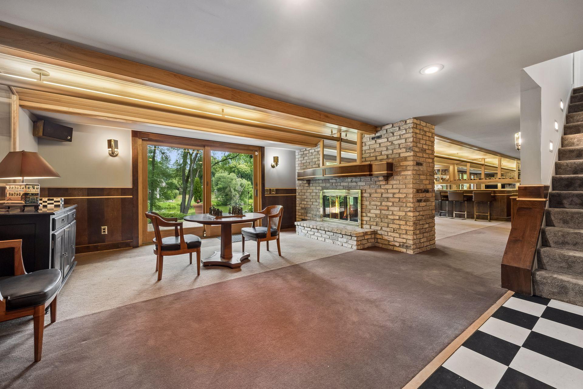 A classic railroad-inspired amusement room