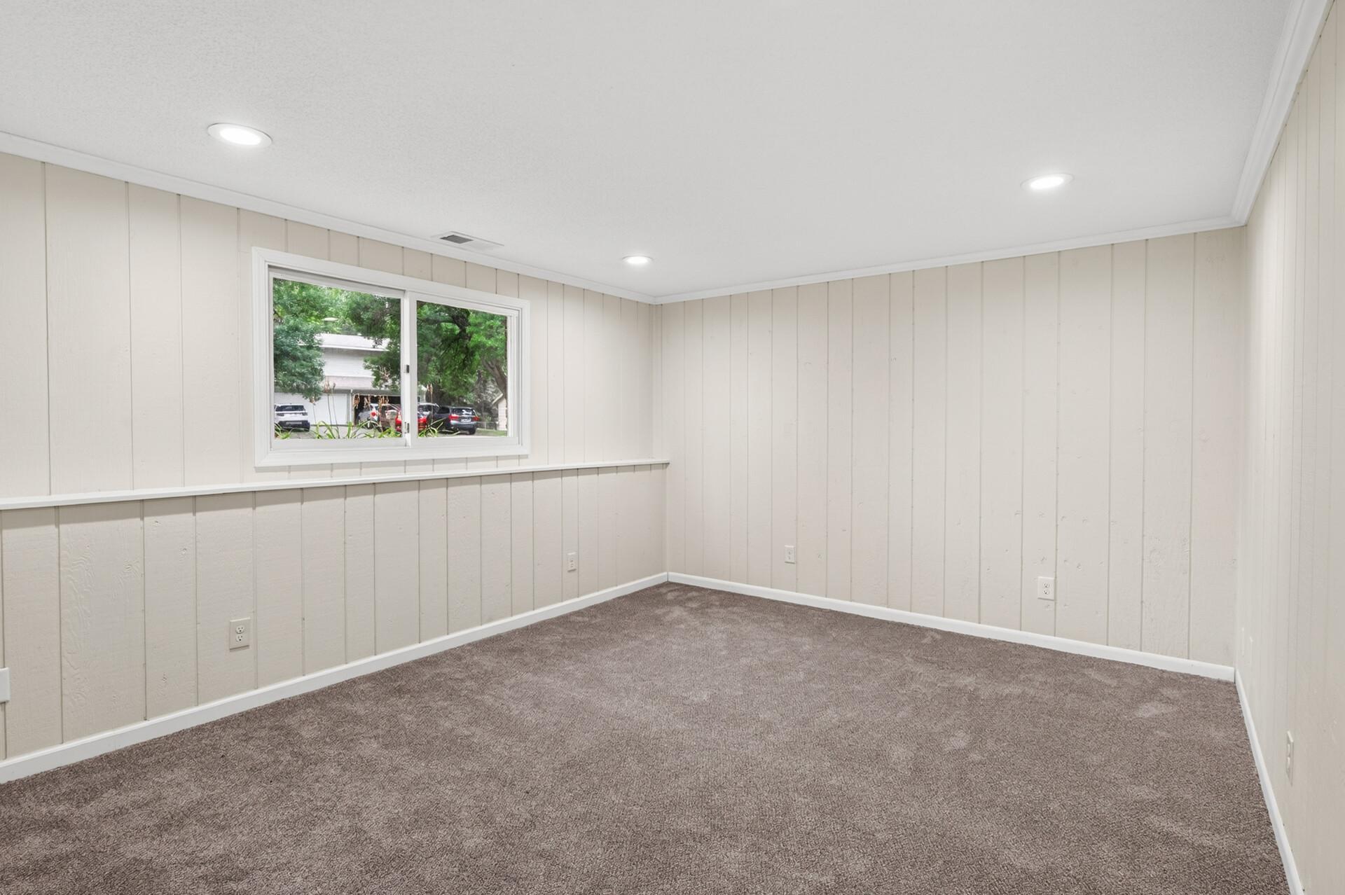Large lower level family room!