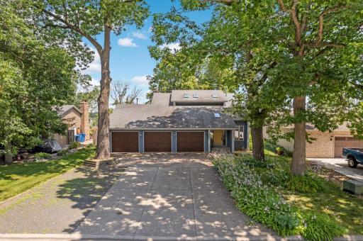 1407 Bay Point Drive SE, Forest Lake, MN 55025