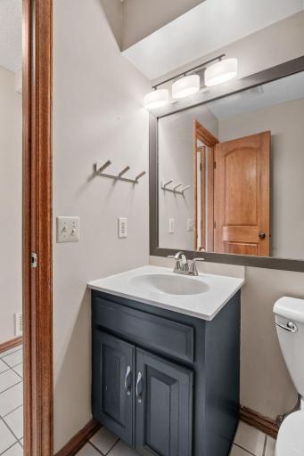 25-web-or-mls-1407 Bay Point Dr SE-25.jpg