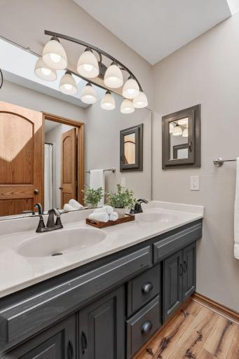 37-web-or-mls-1407 Bay Point Dr SE-37.jpg