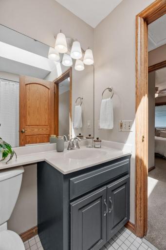 31-web-or-mls-1407 Bay Point Dr SE-31.jpg