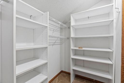 35-web-or-mls-1407 Bay Point Dr SE-35.jpg