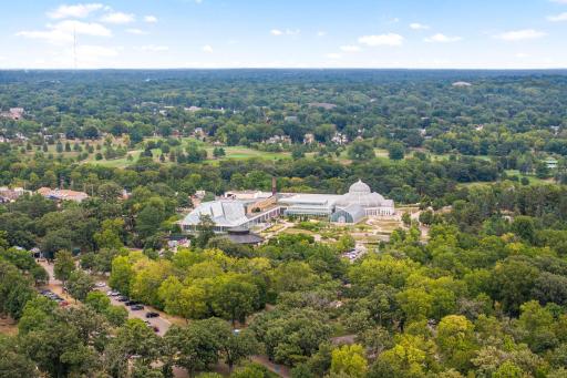 Conveniently located near Como Park, including the Como Park Zoo & Conservatory and its beautiful surrounding green space.