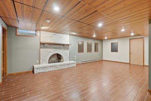 2602 Hawthorne Lane, Stillwater, MN 55082