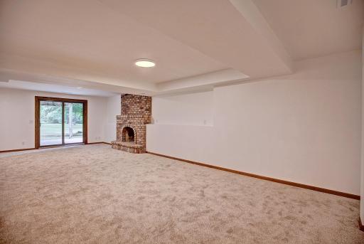 2400 Garland Lane N, Plymouth, MN 55447