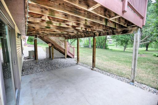 2400 Garland Lane N, Plymouth, MN 55447