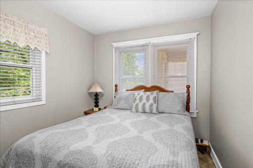 21-W 7th Street-26 Bed 1.jpg