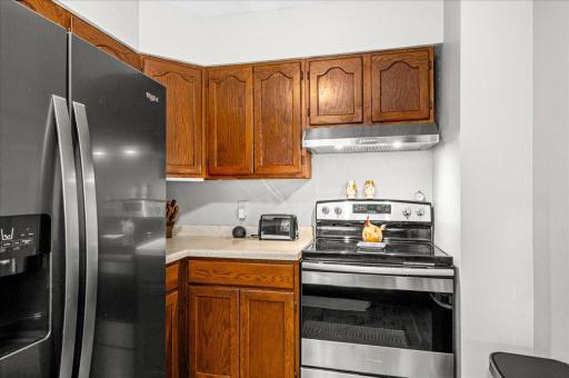 28-W 7th Street-33 kitchen 2.jpg