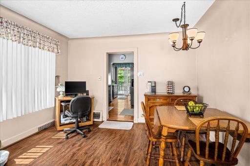 20-W 7th Street-25 Dining space.jpg