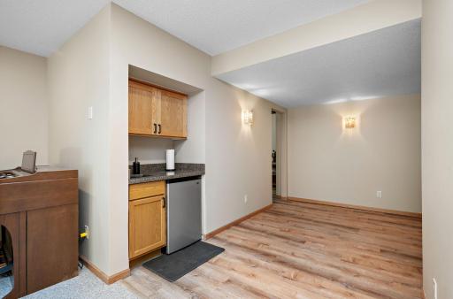 17615 Xenia Street NW, Andover, MN 55304