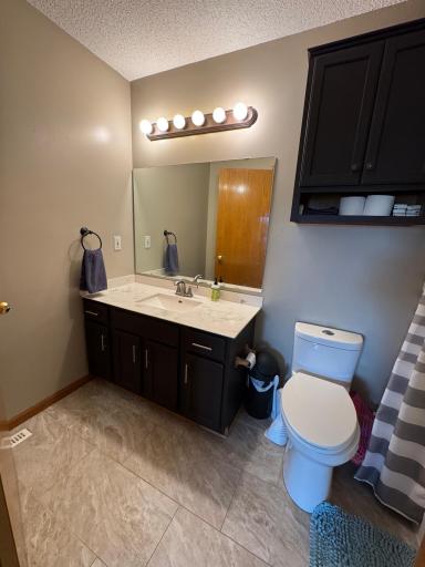 Upper level full bath