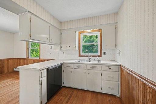 Bright and light kitchen.