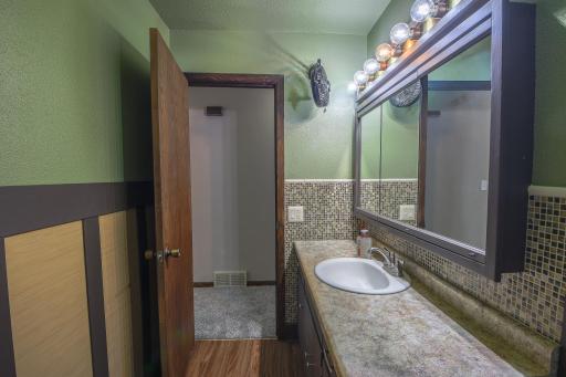 1321 2nd Ave S-09.jpg