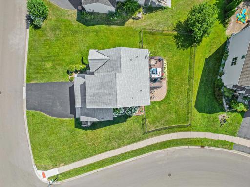 The Riverside Fields neighborhood offers a convenient location and quick access to the surrounding Twin Cities metro area!