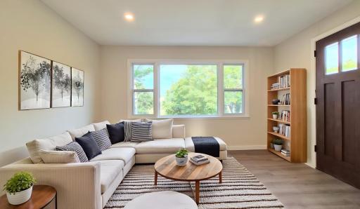 Sunroom - Virtually Staged