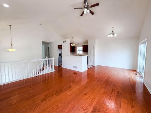 7476 Hampton Lane, Shakopee, MN 55379