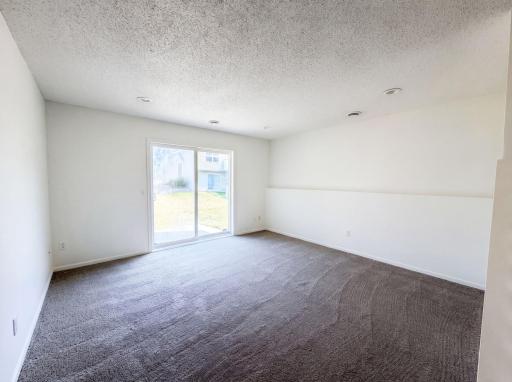 7476 Hampton Lane, Shakopee, MN 55379