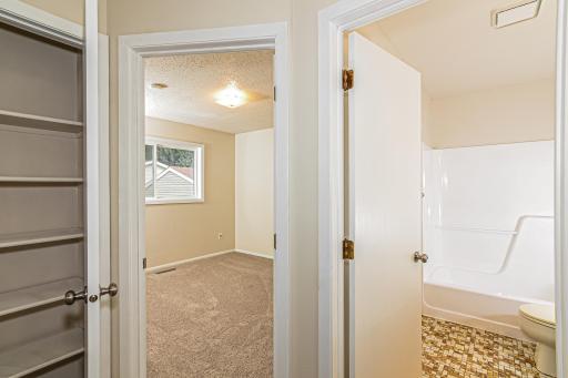 listing_17.jpg
