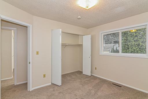 listing_12.jpg