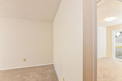 listing_16.jpg