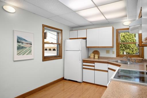 Good kitchen layout with window overlooking backyard