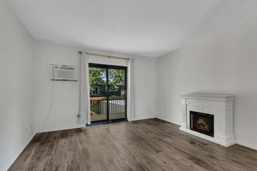 909 E Baker Street, Saint Joseph, MN 56374