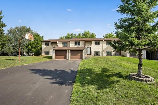 909 E Baker Street, Saint Joseph, MN 56374