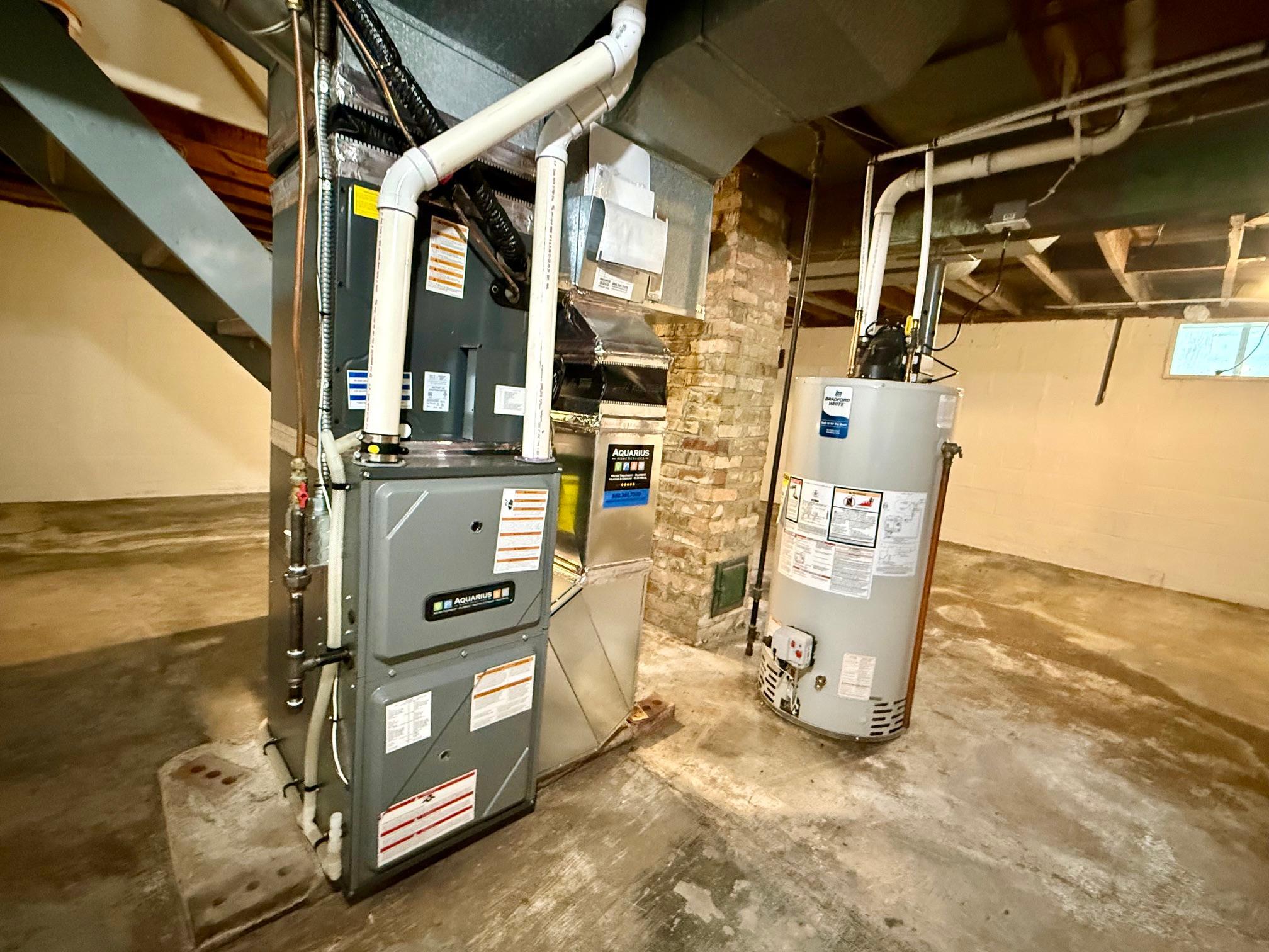 16-New furnave and spacious basement for storage.jpeg