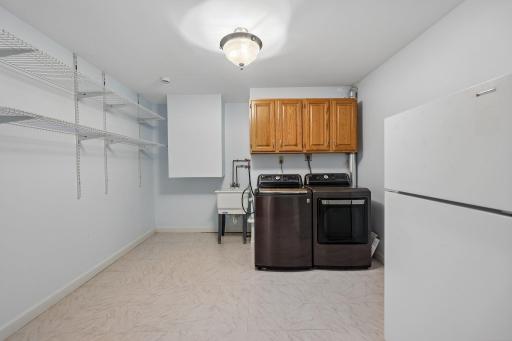 25-web-or-mls-49th Ave-S2008-041.jpg