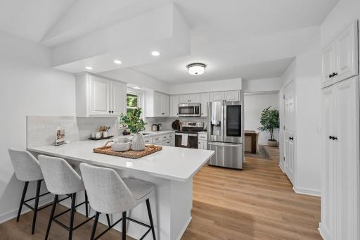 12-web-or-mls-49th Ave-S2008-024.jpg